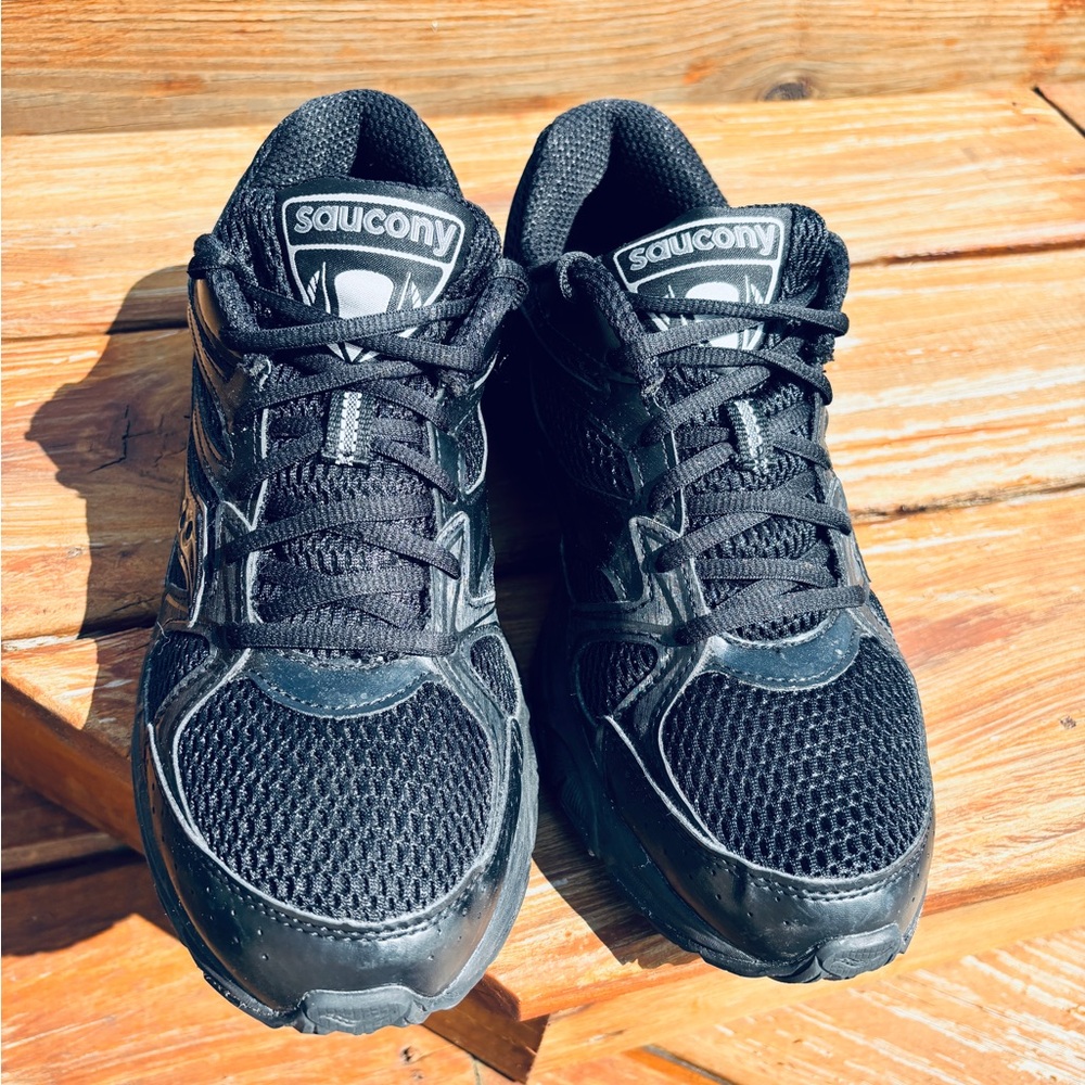 Saucony Ride Millennium Men’s Black Athletic Sneakers Size 9.5